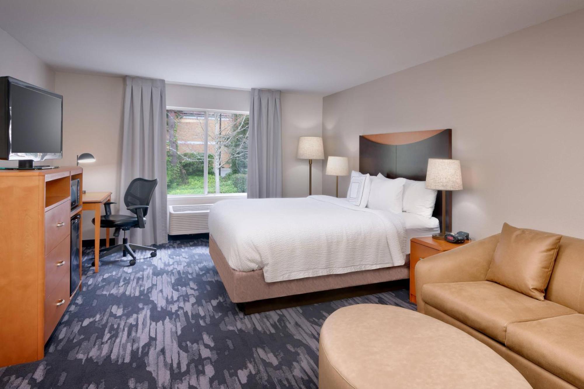 Fairfield Inn & Suites Seattle Bellevue/Redmond Bagian luar foto