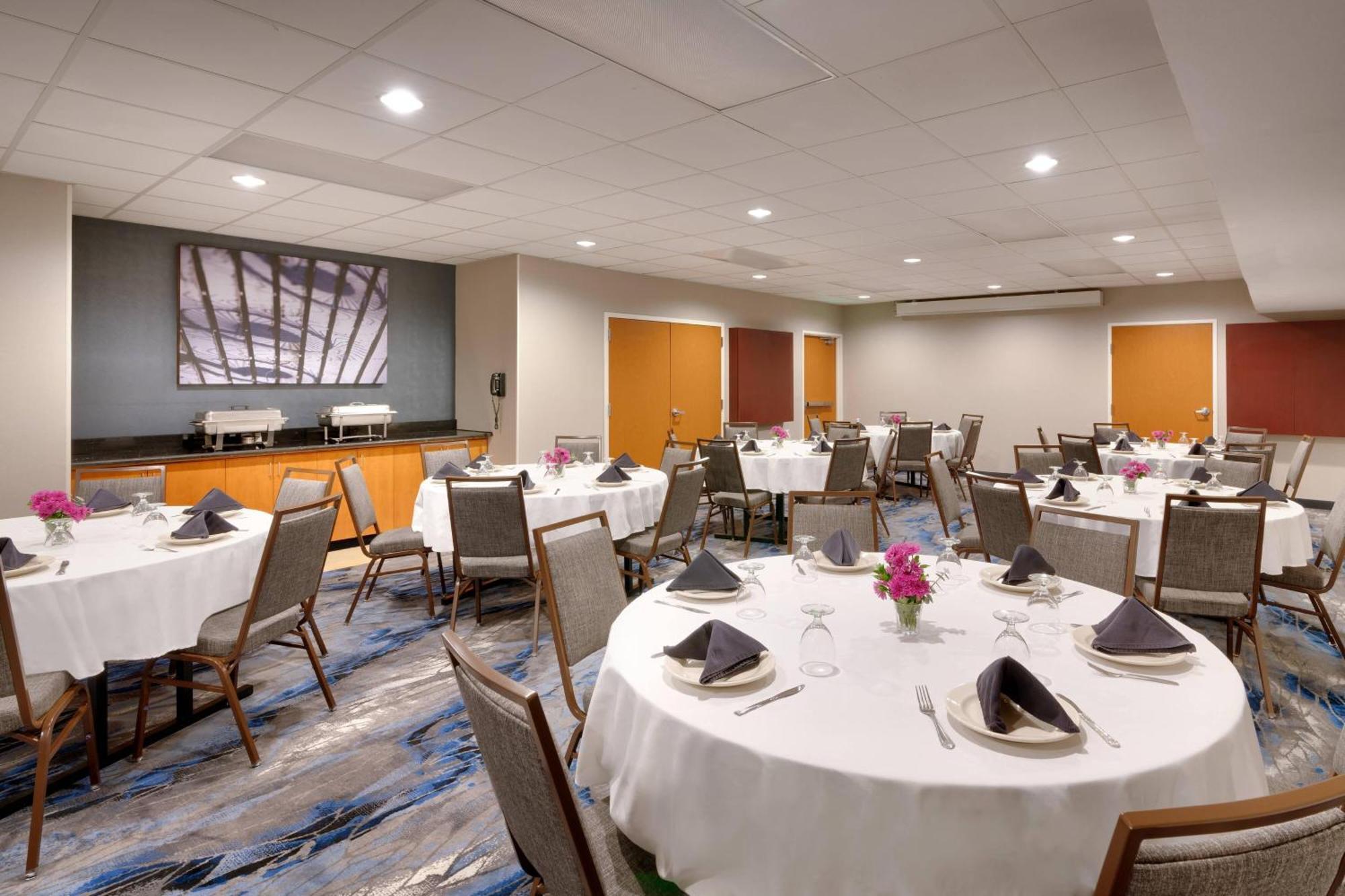 Fairfield Inn & Suites Seattle Bellevue/Redmond Bagian luar foto