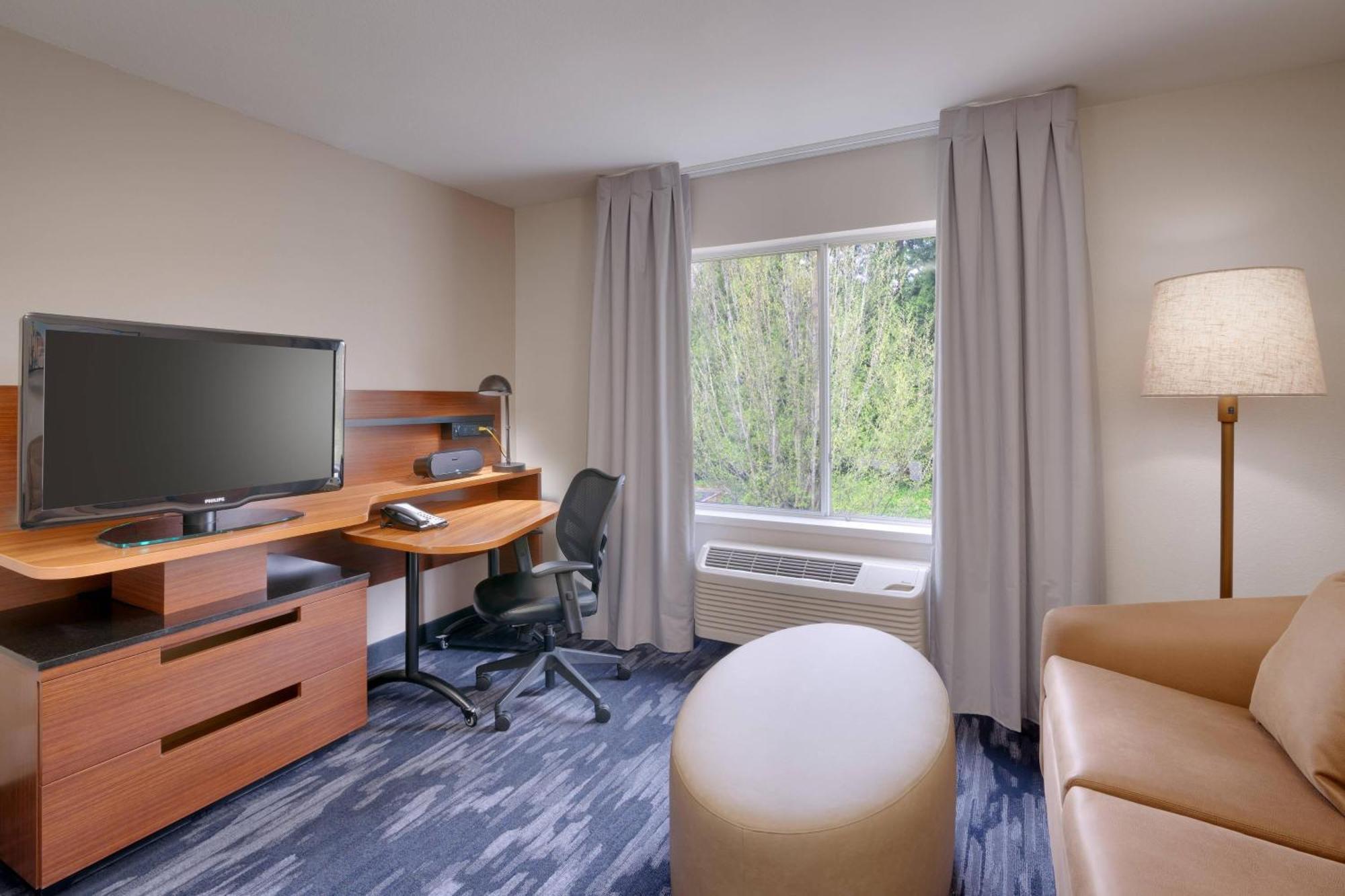 Fairfield Inn & Suites Seattle Bellevue/Redmond Bagian luar foto