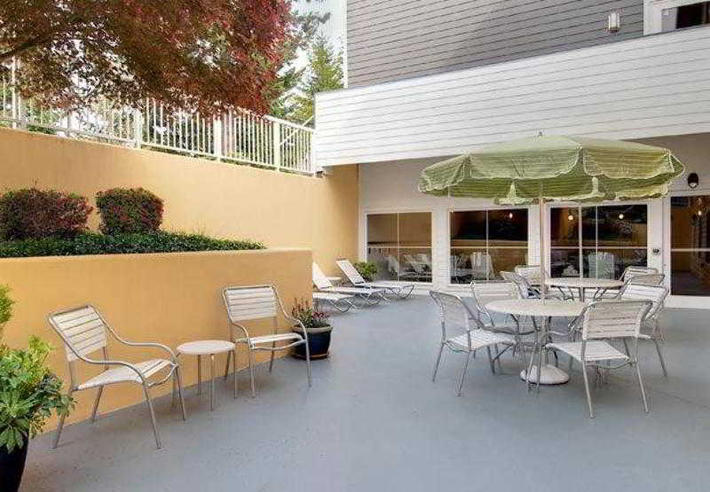 Fairfield Inn & Suites Seattle Bellevue/Redmond Bagian luar foto