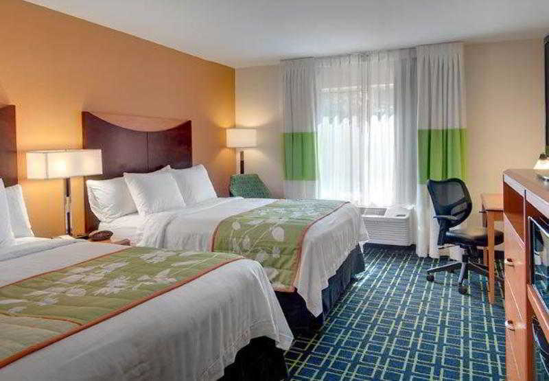 Fairfield Inn & Suites Seattle Bellevue/Redmond Bagian luar foto