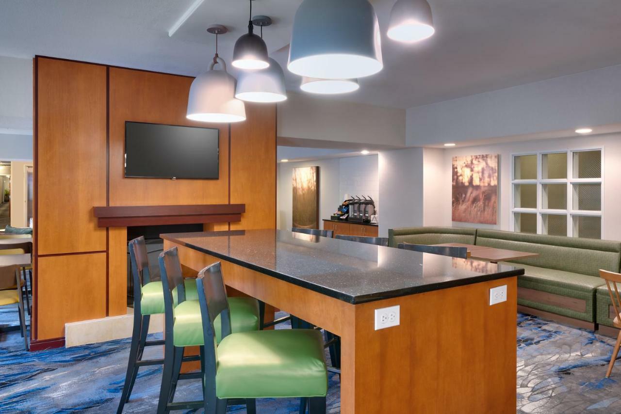 Fairfield Inn & Suites Seattle Bellevue/Redmond Bagian luar foto