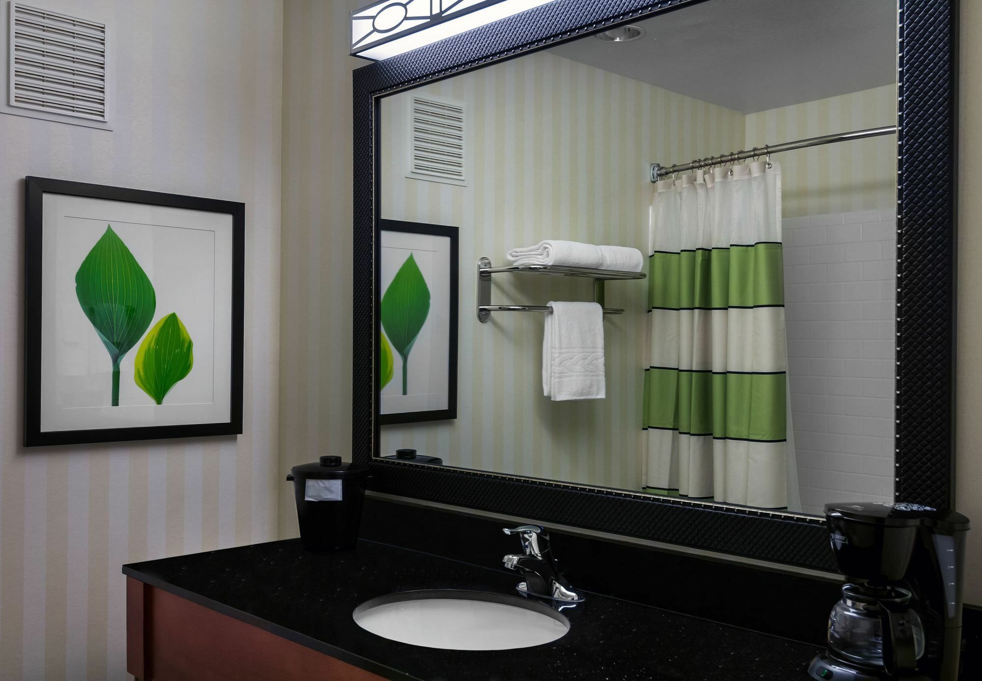Fairfield Inn & Suites Seattle Bellevue/Redmond Bagian luar foto