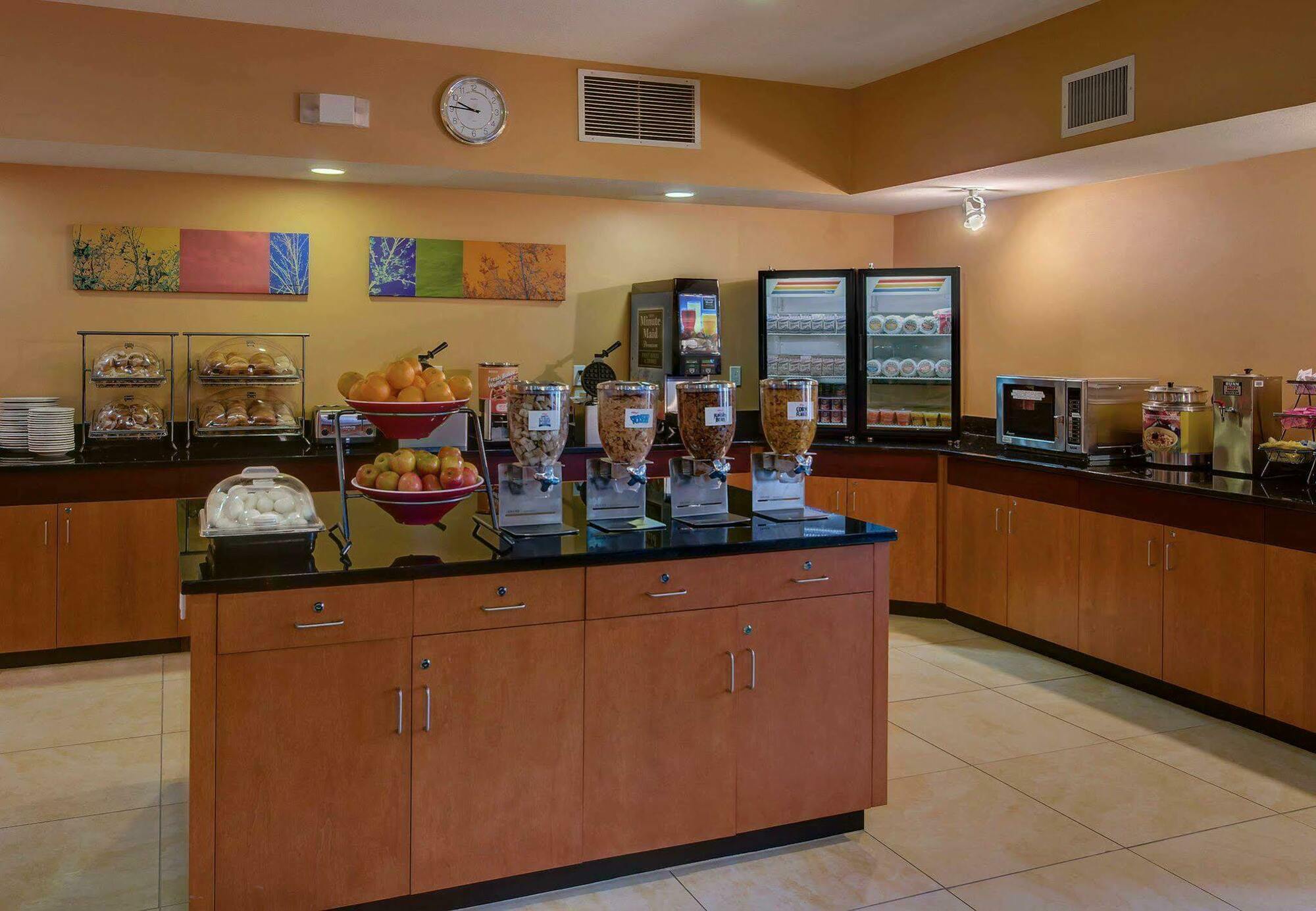 Fairfield Inn & Suites Seattle Bellevue/Redmond Bagian luar foto