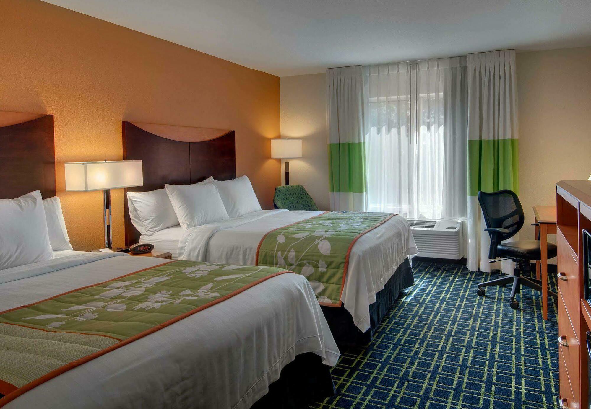 Fairfield Inn & Suites Seattle Bellevue/Redmond Bagian luar foto